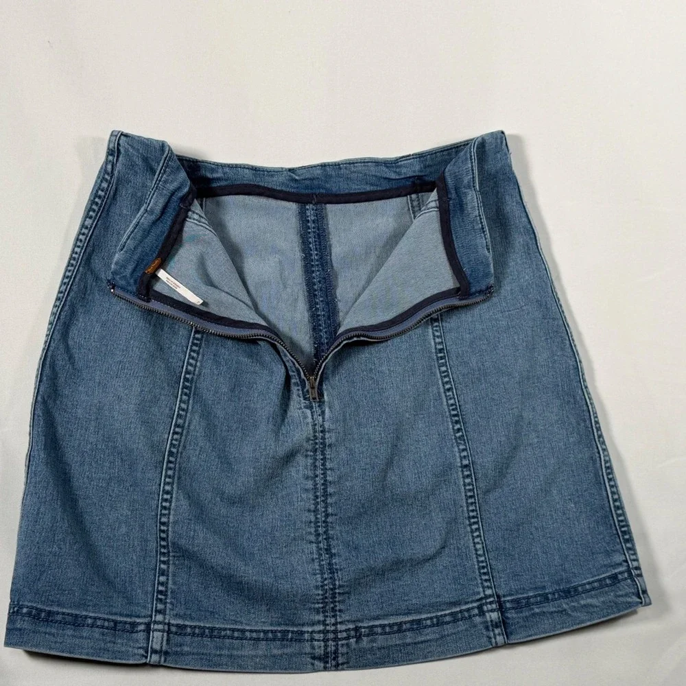 Free People Denim Skirt Women's 10 Blue A-Line Mini Seamed Back Zip‎ Boho Casual